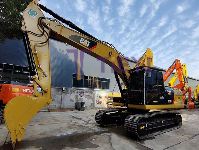 CAT Excavator 320D2L