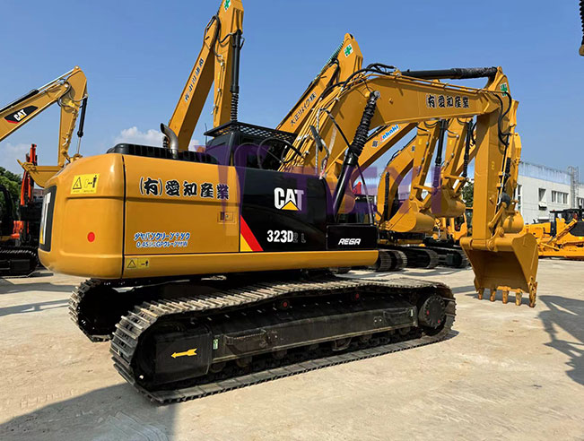 323D2L excavator