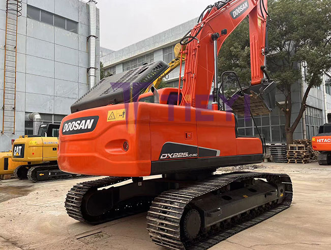 DX225LC doosan excavator