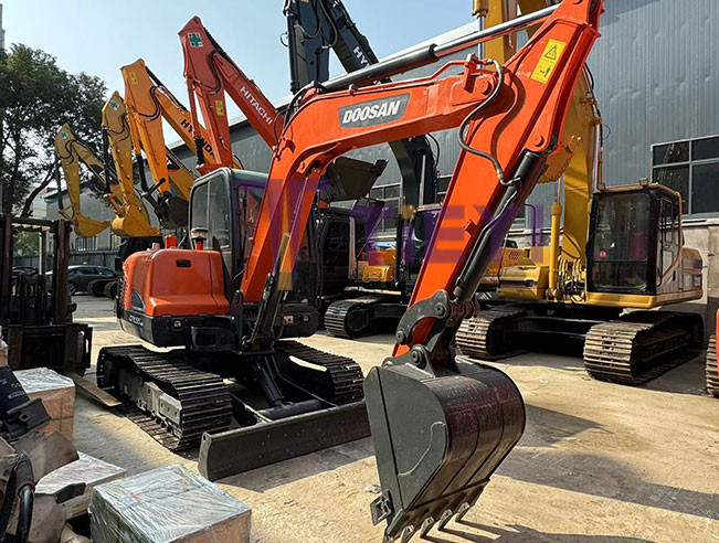 Doosan Excavator DX55