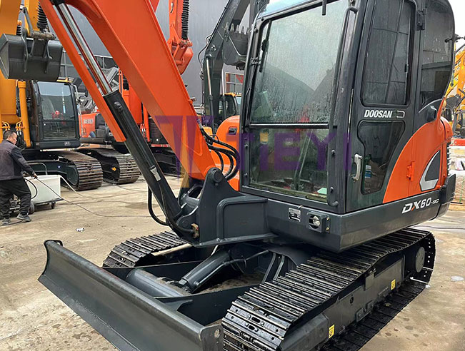 Doosan Excavator DX60