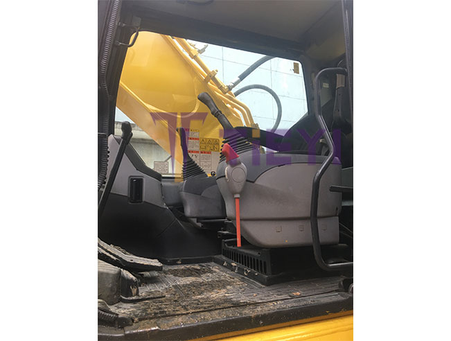 Komatsu Excavator PC360